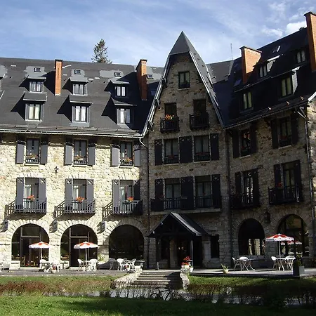 Vignemale 3* غافارني