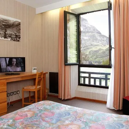 Vignemale Hotel 3*